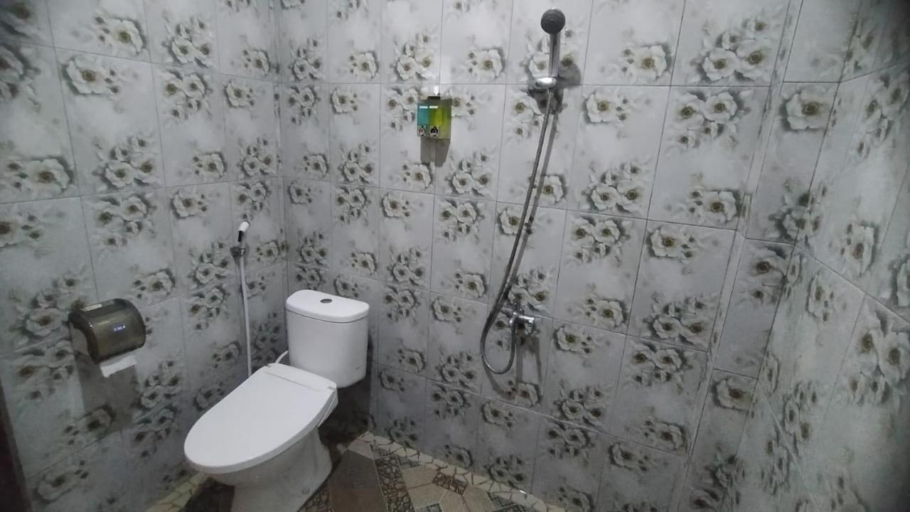 Wl Guesthouse 라부안 바조 외부 사진